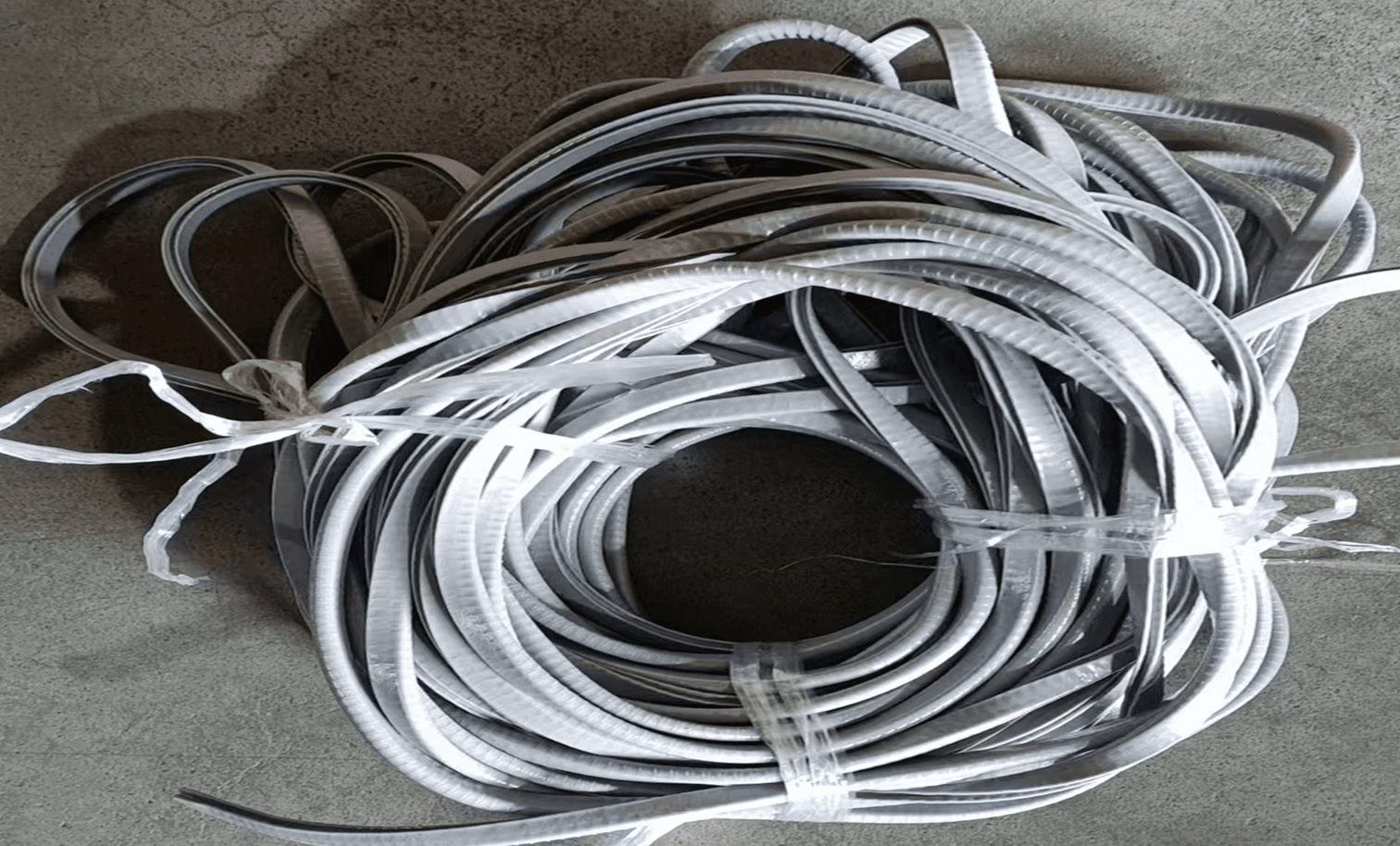piesa din plastic – banda neagra de margine, îngusta, 29 mm e pickup piesa din plastic – banda neagra de margine, îngusta, 29 mm e pickup