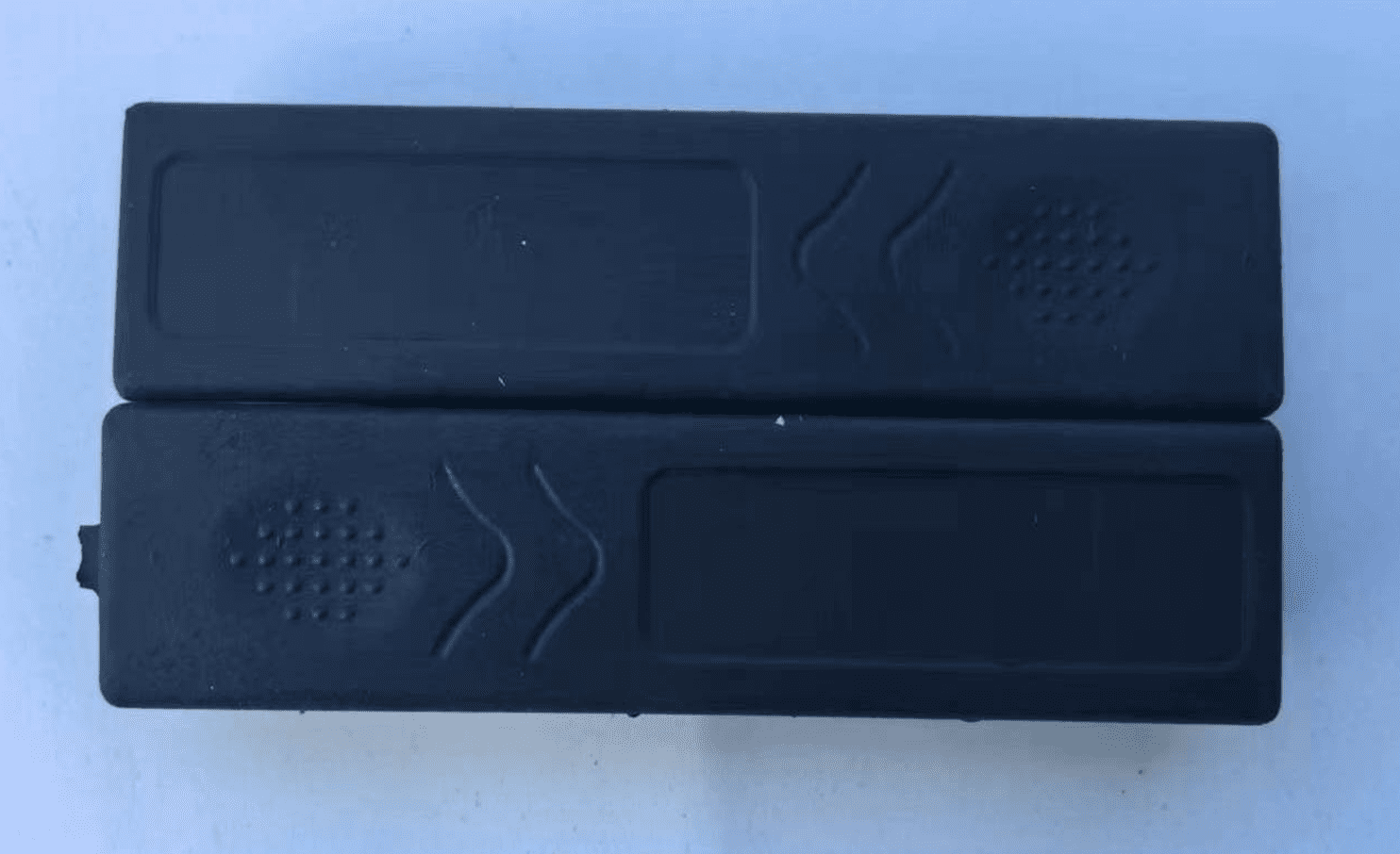 manson de protectie din plastic, de culoare neagra, pentru mânerul usii cabine e pickup manson de protectie din plastic, de culoare neagra, pentru mânerul usii cabine e pickup