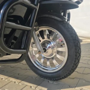Triciclu electric, tricicleta cu cabină 3PLUSMOTO XF2200DZH, 3+KH06, motor 2000 W, acumulator 72V/58Ah, viteza maxima 25 km/h, autonomie 59 km, afisaj LCD, 1 loc