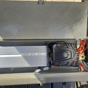 Triciclu electric, tricicleta cu cabină 3PLUSMOTO XF2200DZH, 3+KH06, motor 2000 W, acumulator 72V/58Ah, viteza maxima 25 km/h, autonomie 59 km, afisaj LCD, 1 loc
